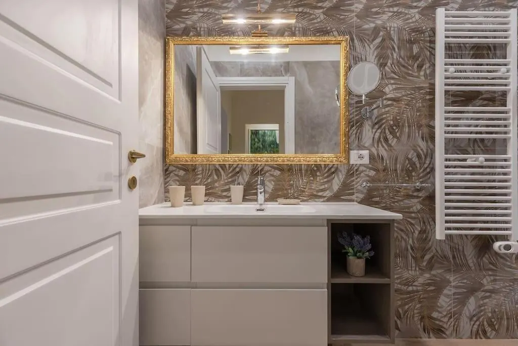 Apartment Oltrarno Family Suite In Florenz
