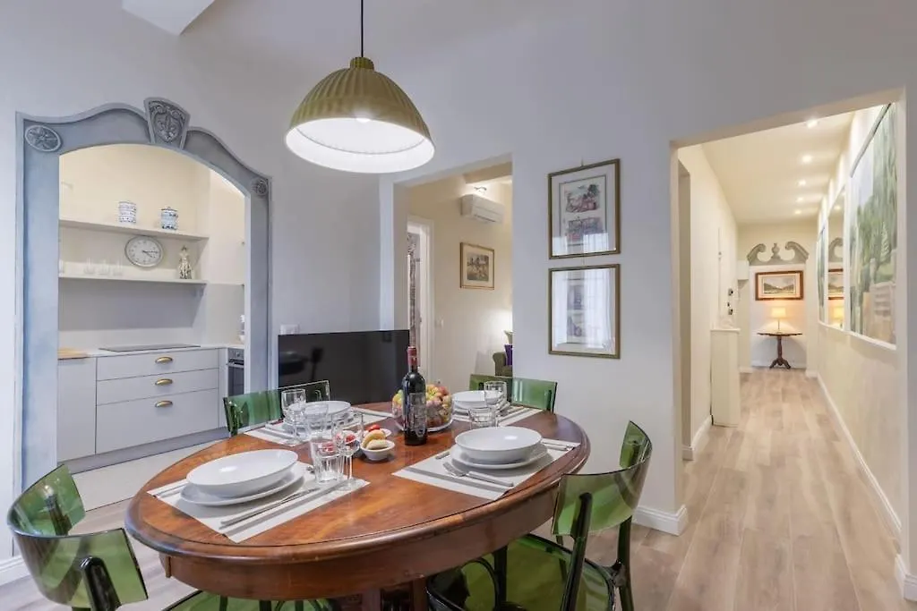 Oltrarno Family Suite In Florenz Italien