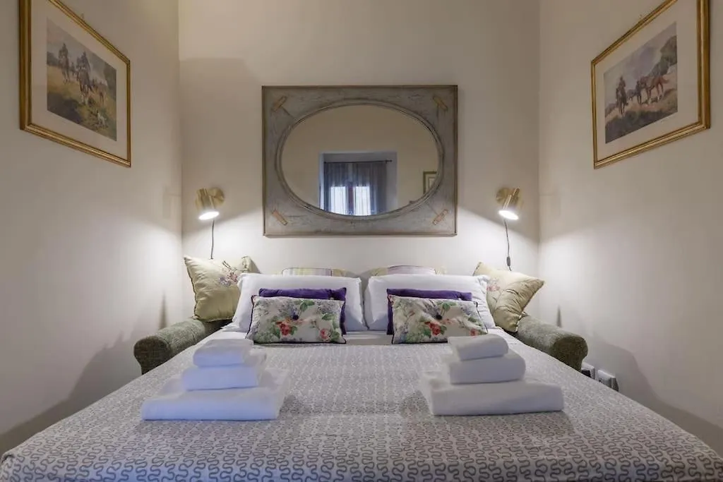 Oltrarno Family Suite In Florenz Apartment