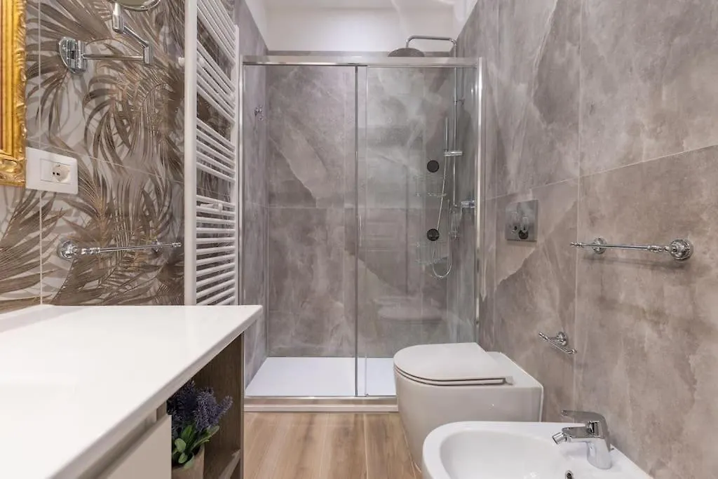 Apartment Oltrarno Family Suite In Florence Italy