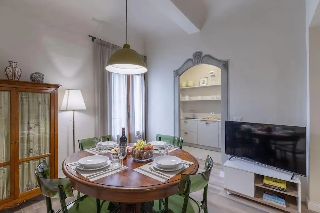 Oltrarno Family Suite In Florence 0*,